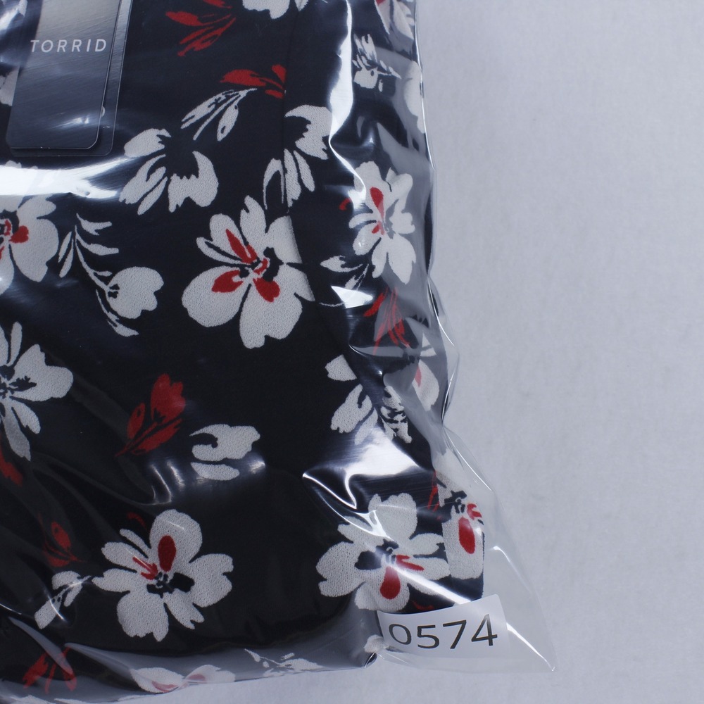 Torrid NWT Black Floral Gracey Graphic Knit Surplice Tie Midi Dress Size 00 M/L
